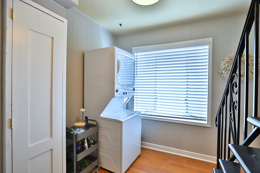 Back Hall/ view of Laundry