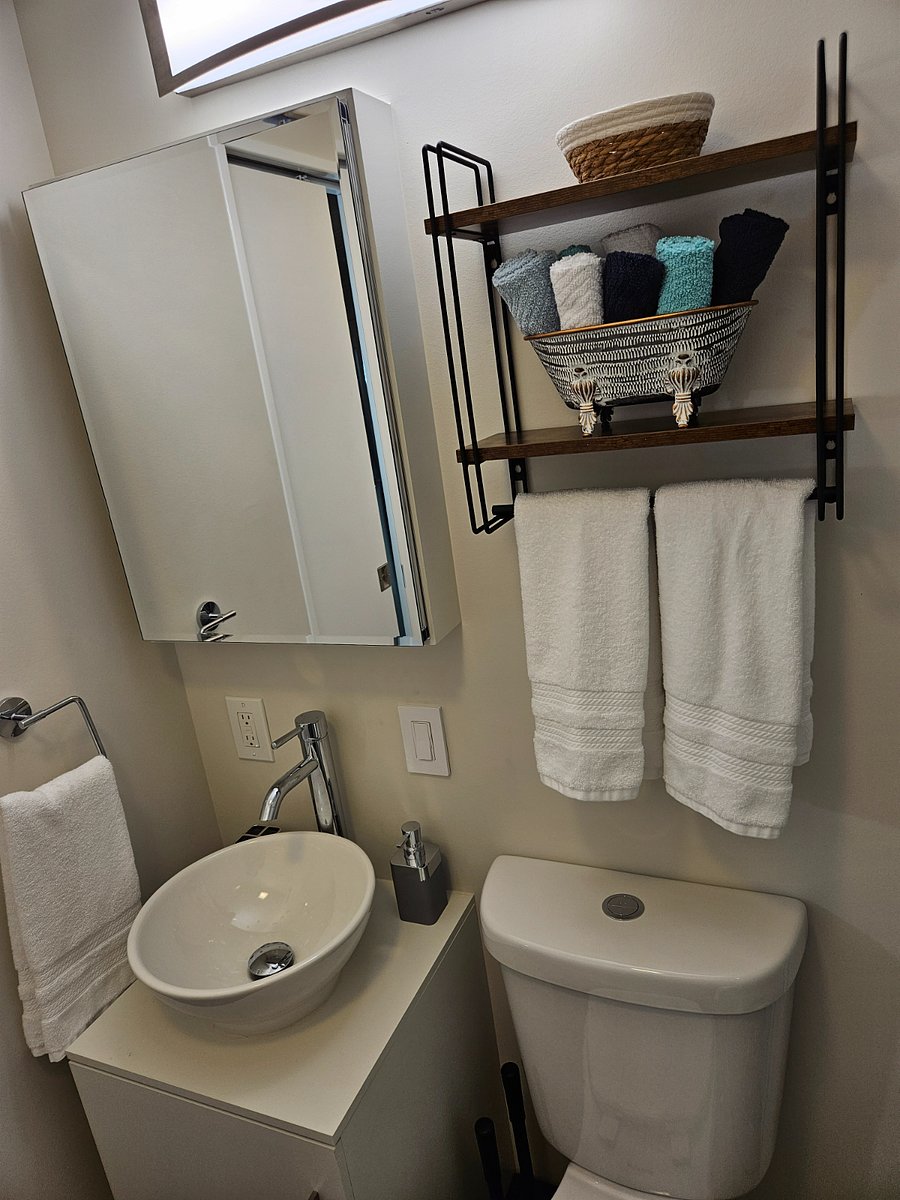 Furnished Finder property 632602_1 photo 40