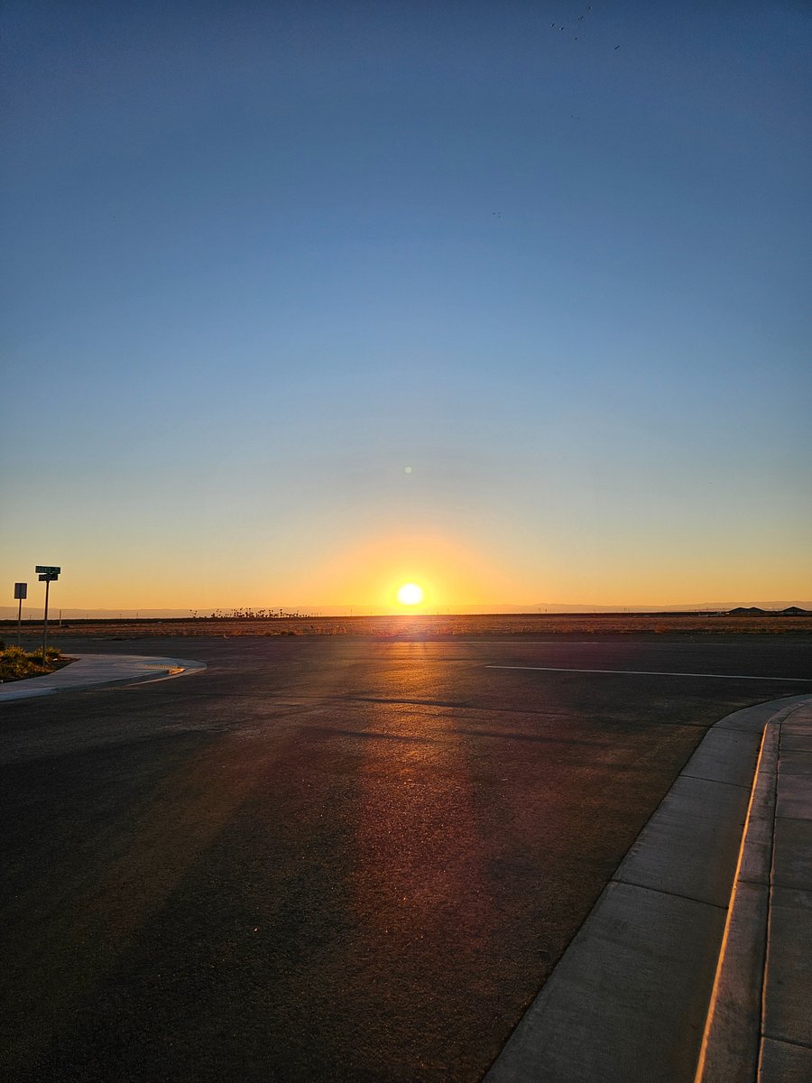 The sunsets are amazing in Bakersfield. Enjoy a walk or run in this residential area.