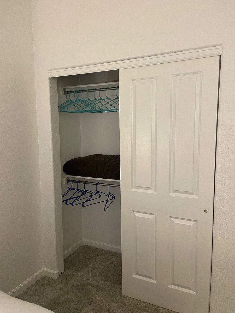 2nd bedroom closet