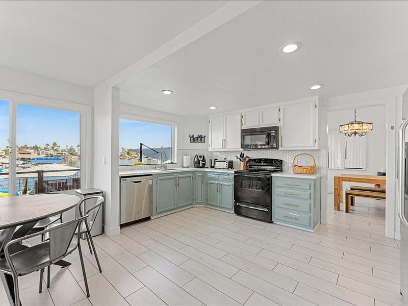Furnished Finder property 632781_1 photo 12