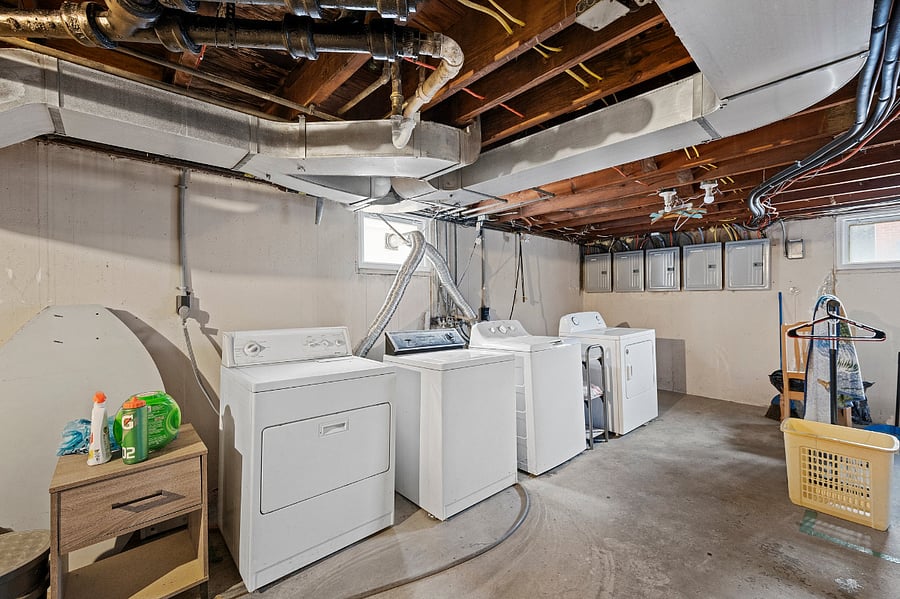 Private washer and dryer included