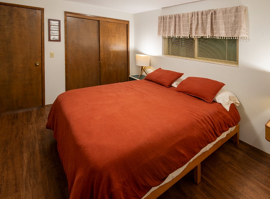 2nd Bedroom Queen Bed