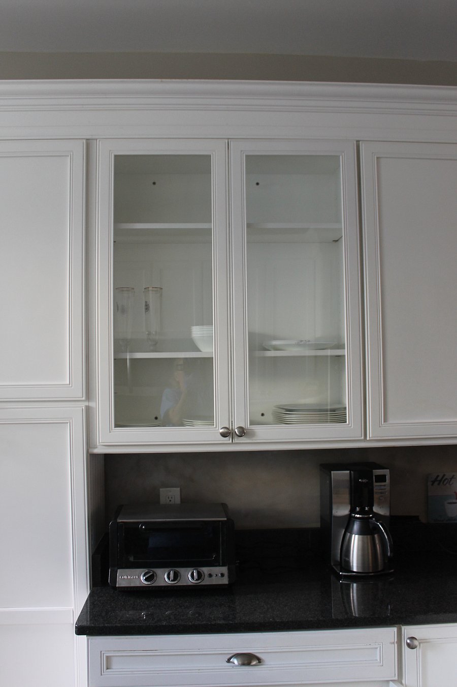 Open view kitchen cabinets.