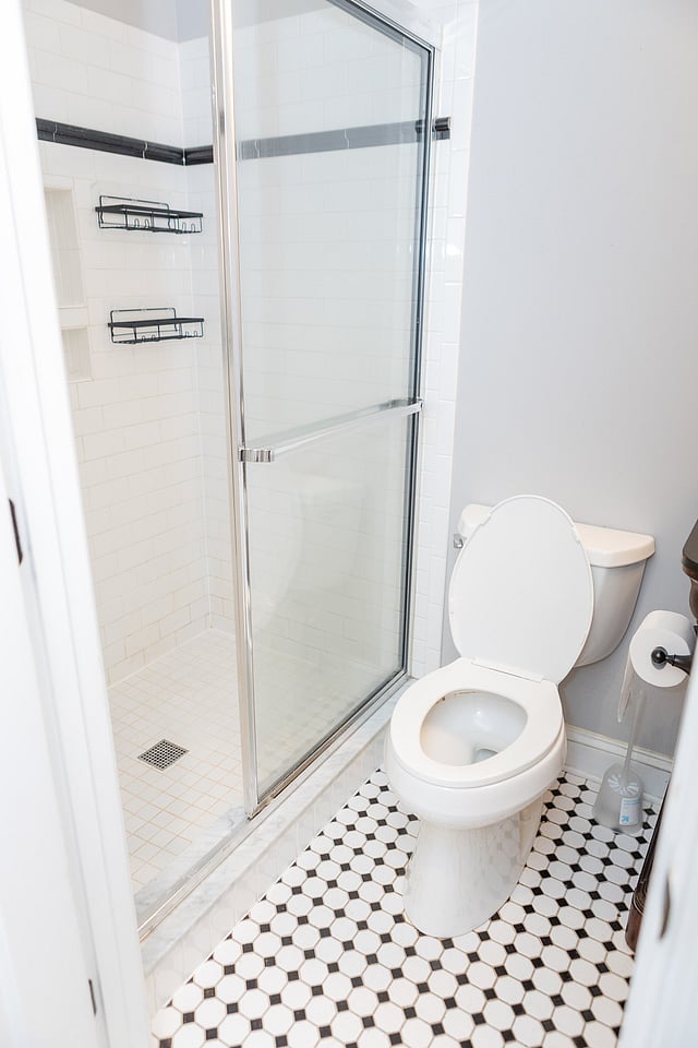 2nd bathroom
