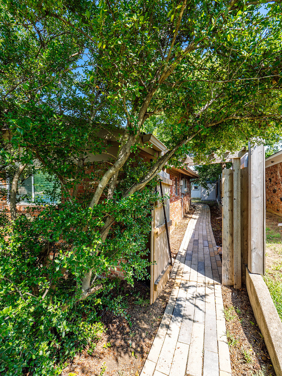 Furnished Finder property 632853_1 photo 17