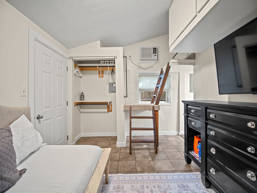 Furnished Finder property 632853_1 photo 9