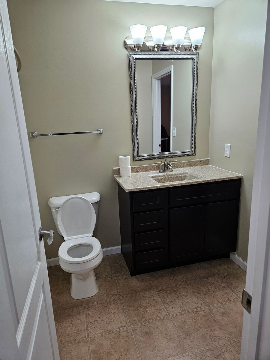 Furnished Finder property 632859_1 photo 8