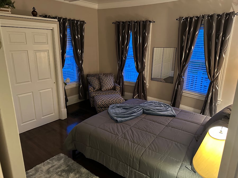 Queen Size Bed Bedroom