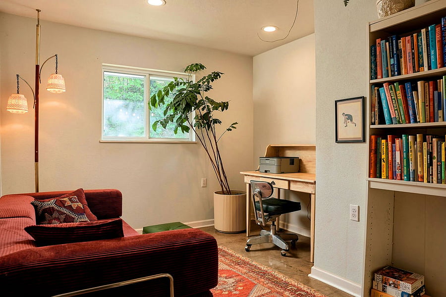 bonus room/office. couch converts to two twin beds