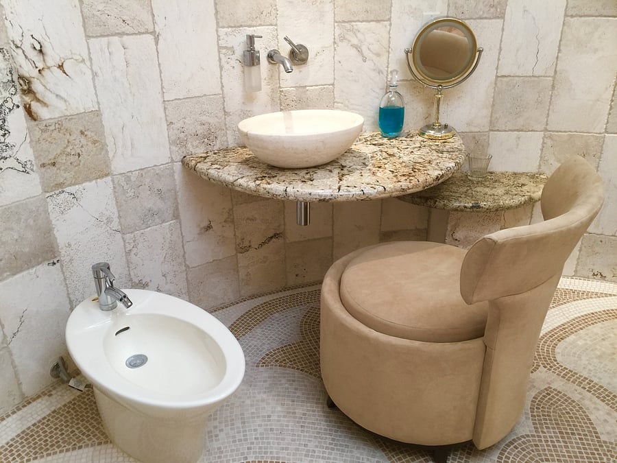 Studio PH2$1750/ month-Luxury bathroom