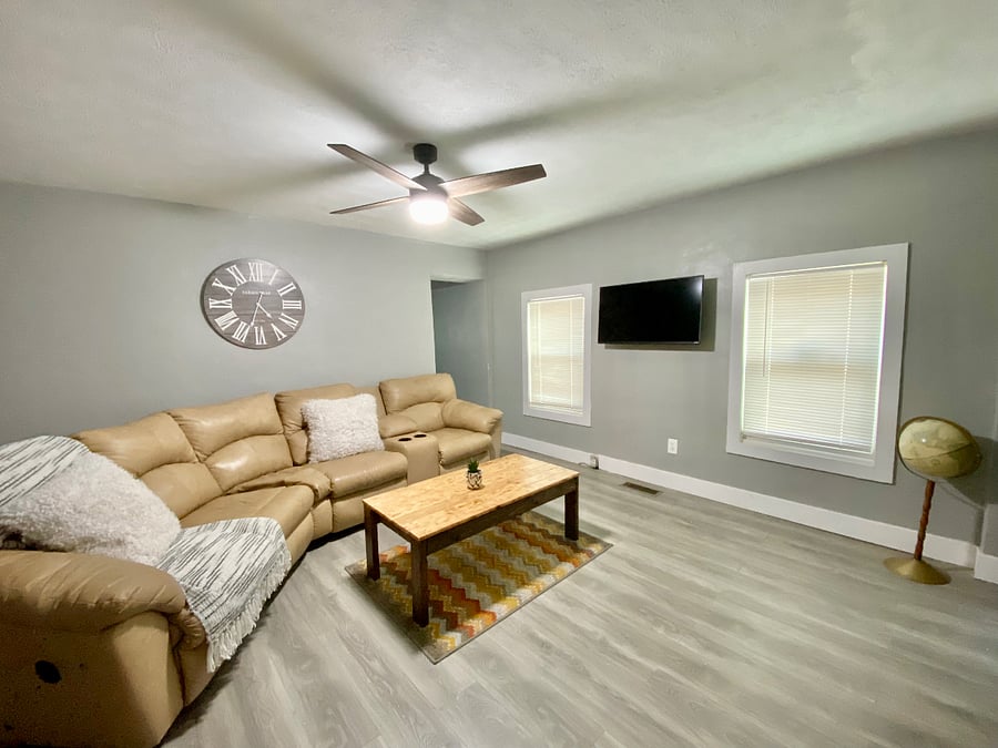 Furnished Finder property 633384_1 photo 1