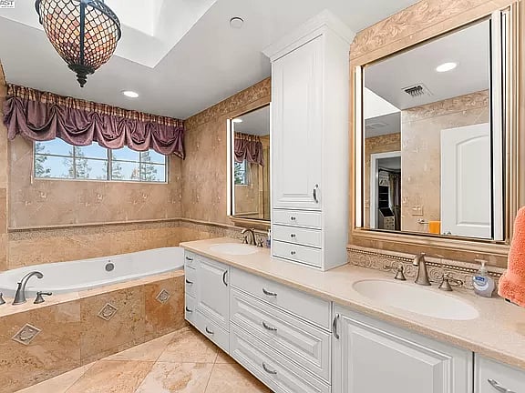 Furnished Finder property 633493_1 photo 21