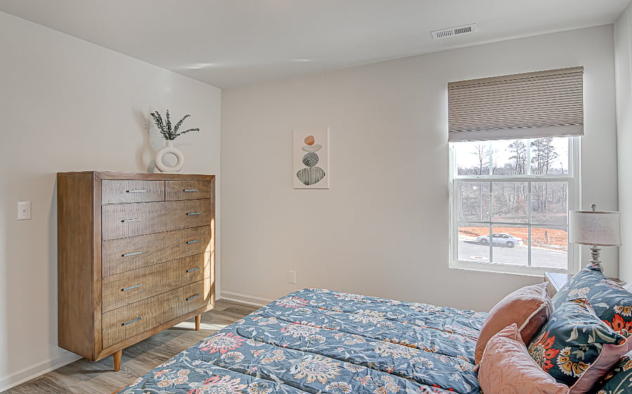 Queen Bedroom