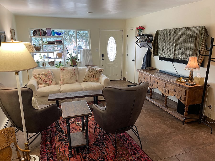 Living room and entrance doorway