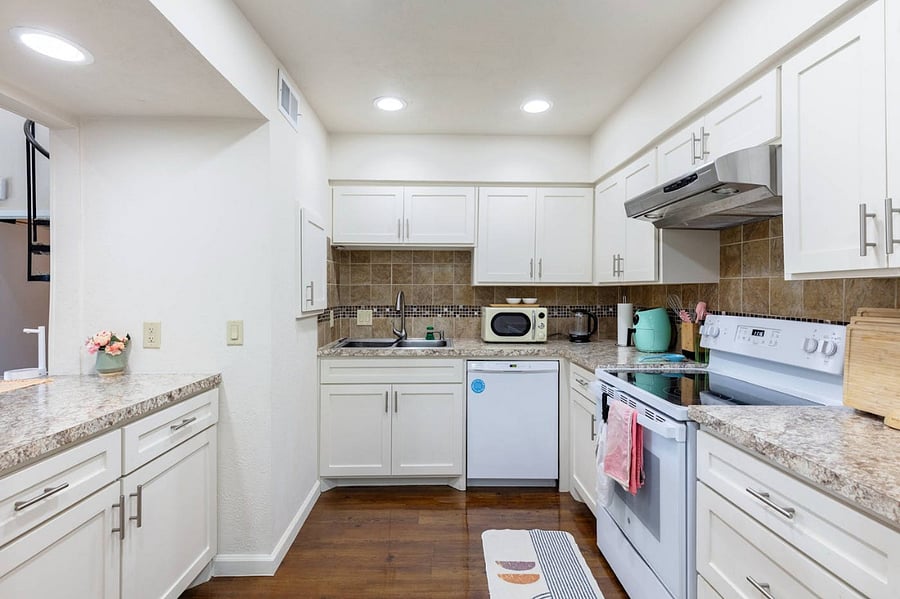 Furnished Finder property 633676_1 photo 4