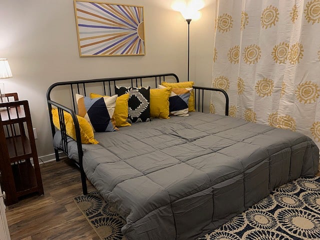 Very comfortable daybed pulls out to a king-sized bed. All linens provided.