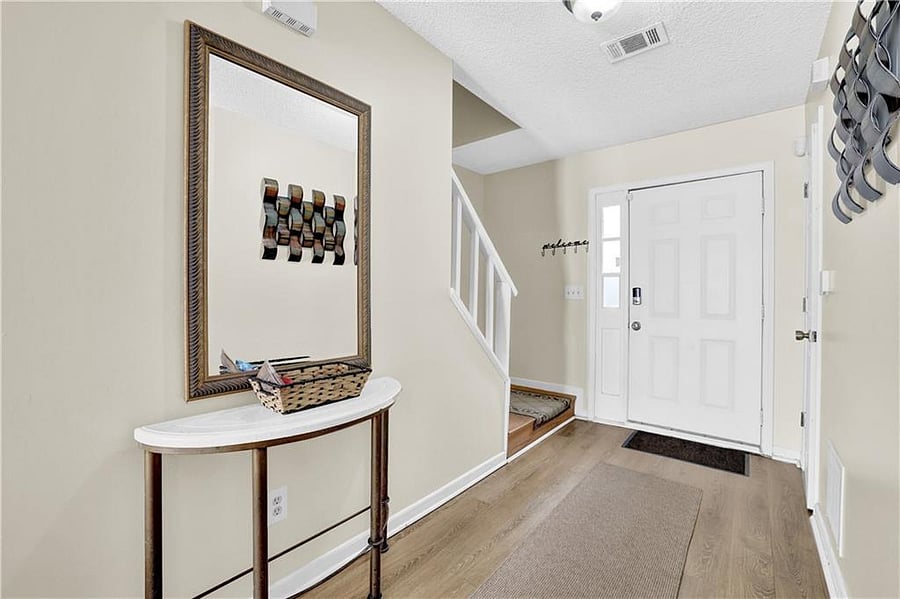 Furnished Finder property 633709_1 photo 3