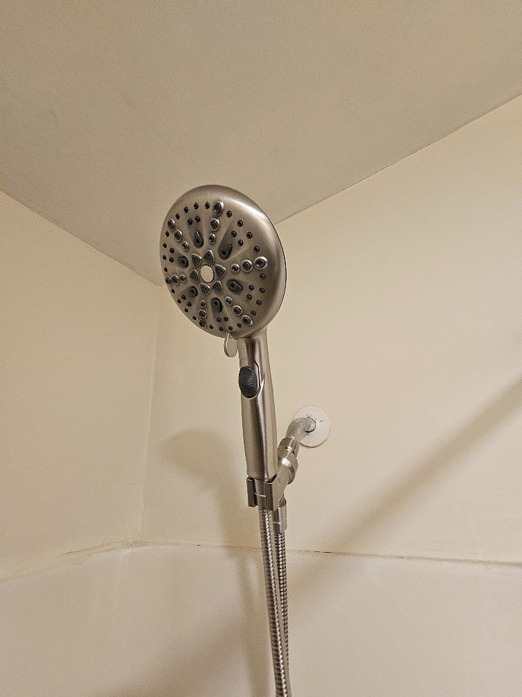 Multi-functional, detachable showerhead