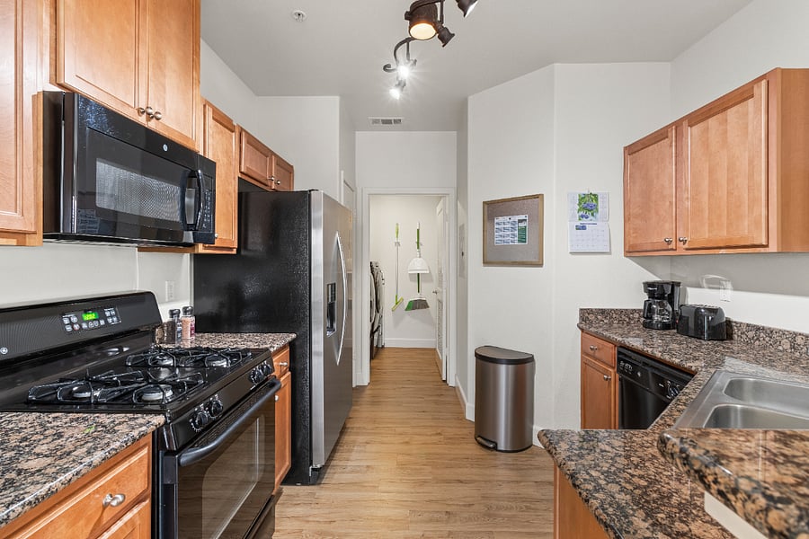 Furnished Finder property 633764_1 photo 15