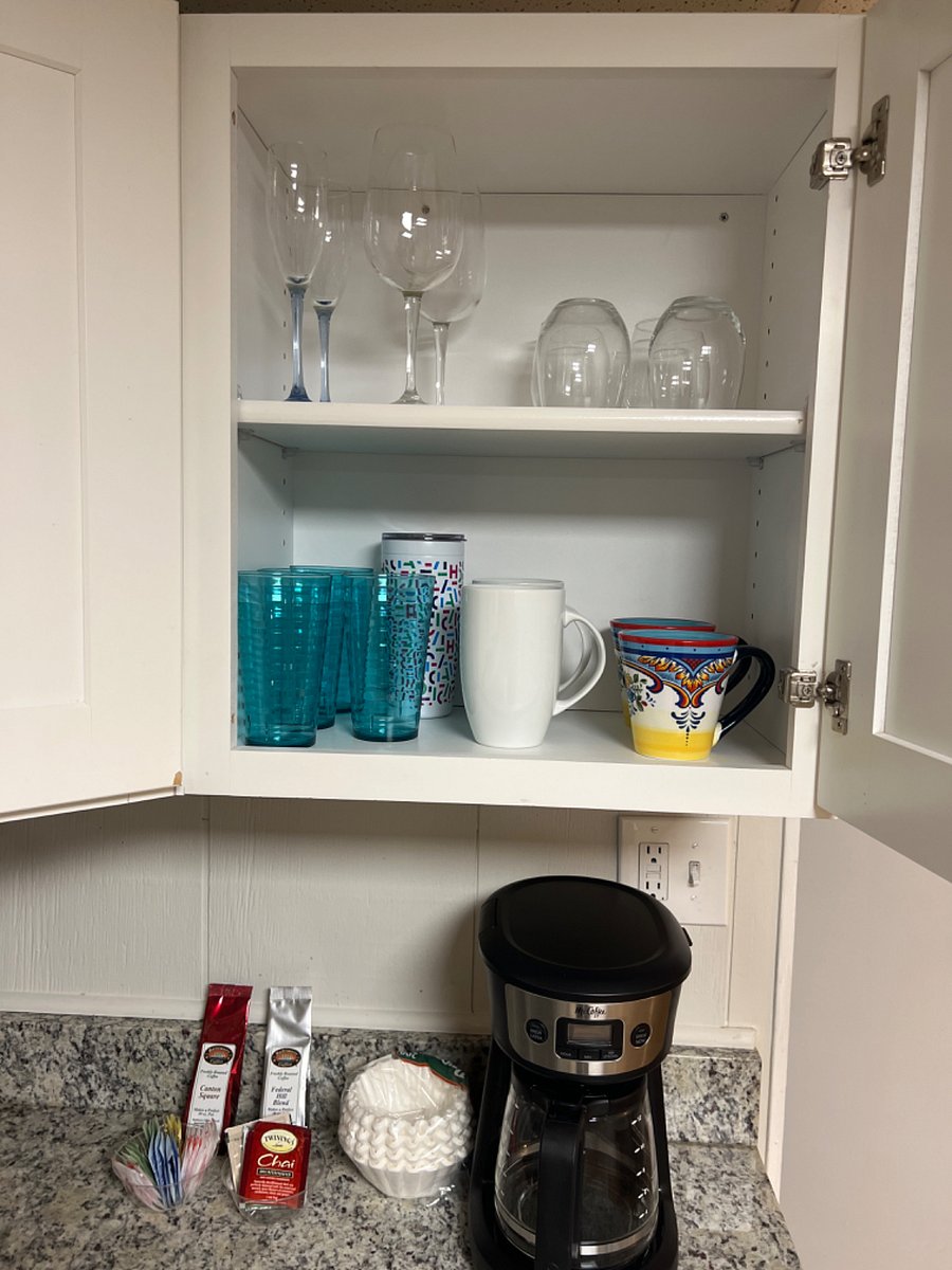 Assorted coffee cups &  glassware