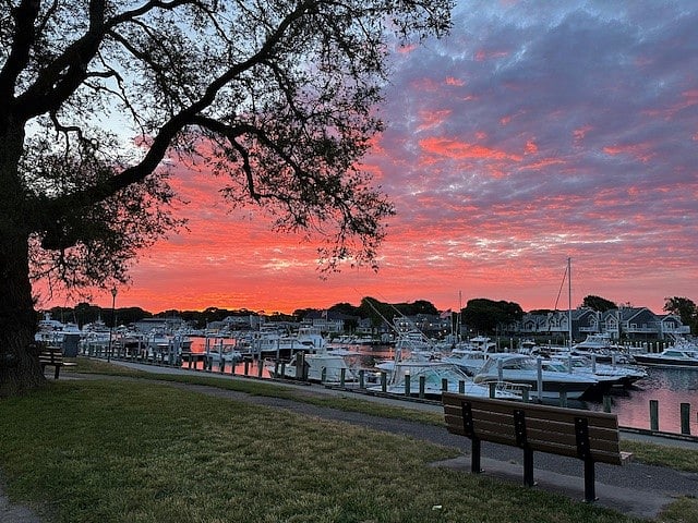 Walk to the Beautiful Falmouth Harbor with Flying Bridge Restaurant, Band Shell and Ferries to Martha's Vineyard