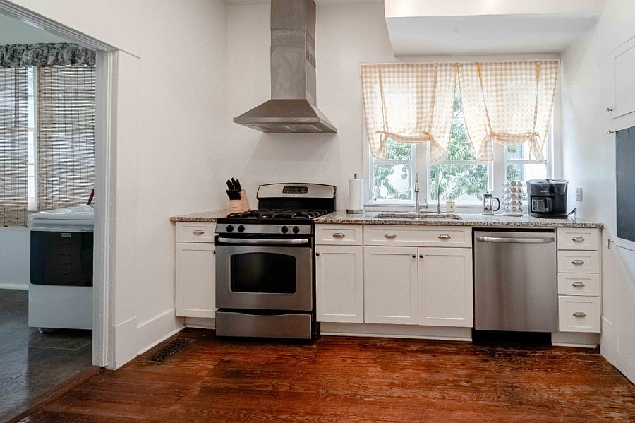 Furnished Finder property 634008_1 photo 11