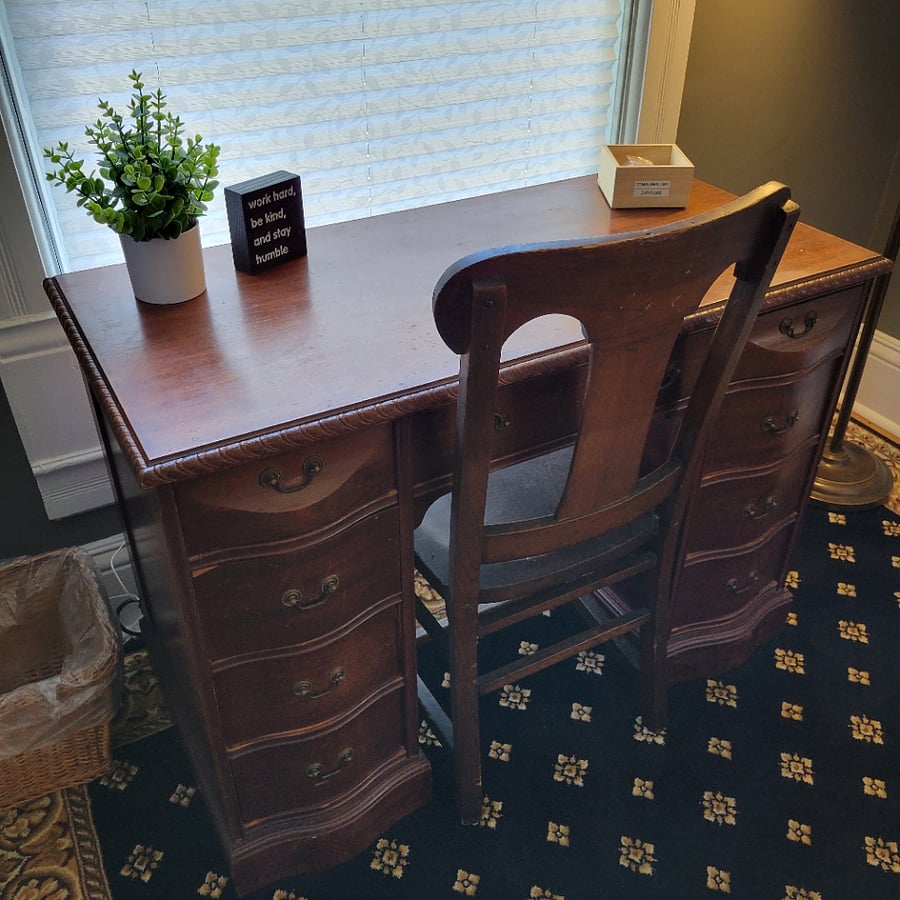 Writing desk on the second floor landing which overlooks W. Washington and has a great view of St. Paul's Memorial Church.