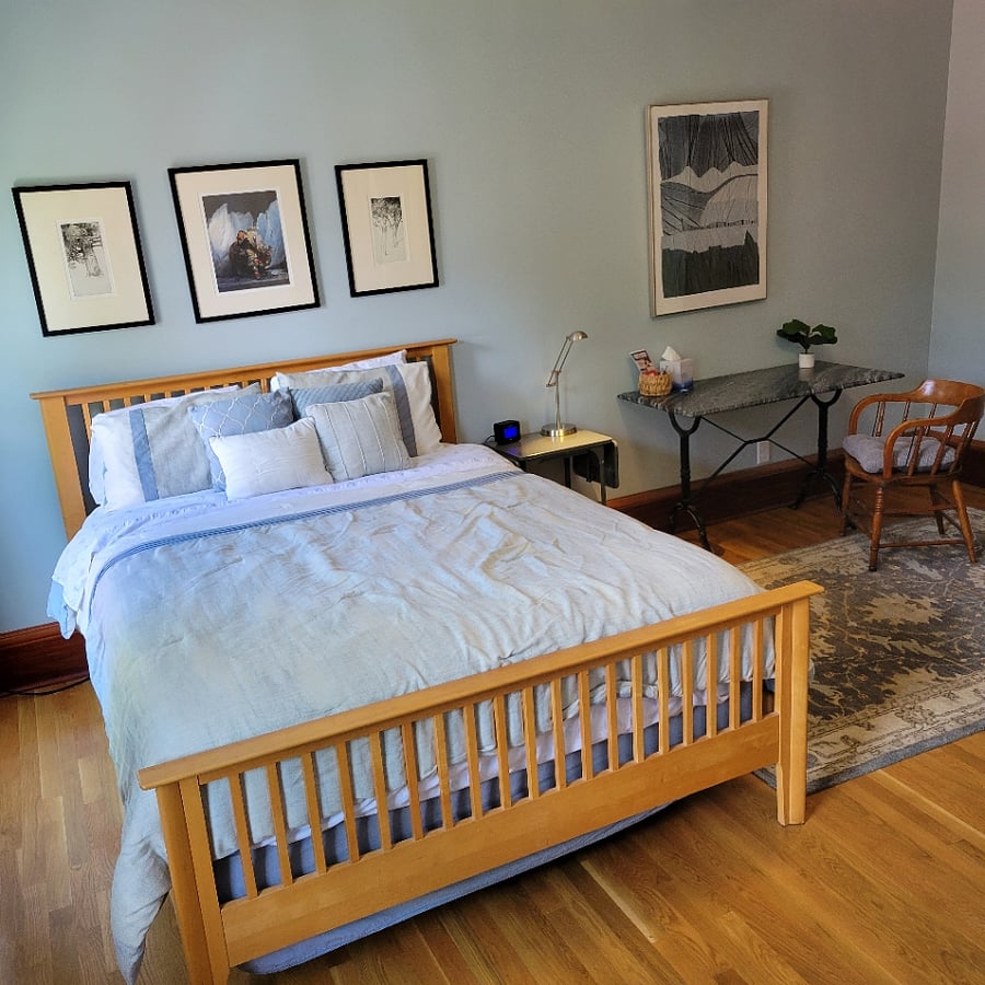 The blue room has a queen size bed with a new memory foam mattress that is quite comfortable.