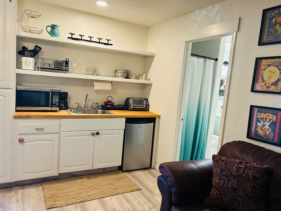 Furnished Finder property 634082_1 photo 11