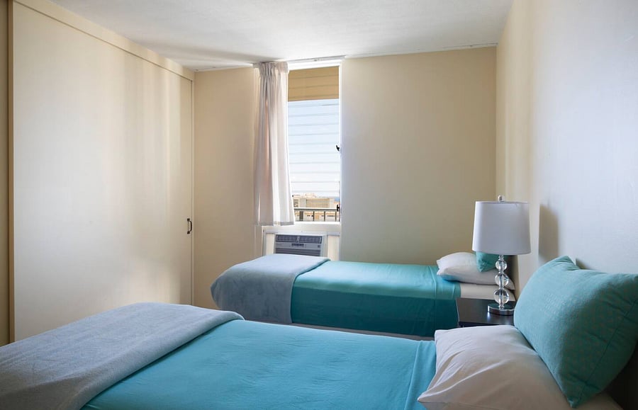 2nd bedroom