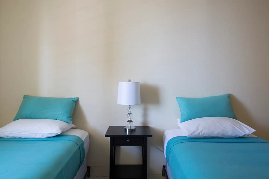 2nd bedroom