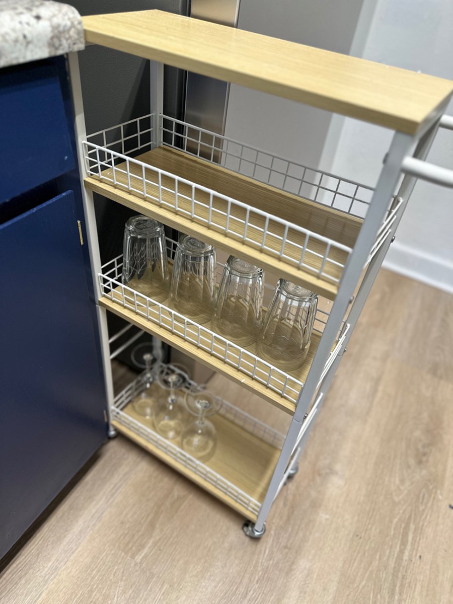 Glassware and plates included