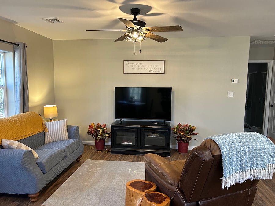 Comfy & cozy living room