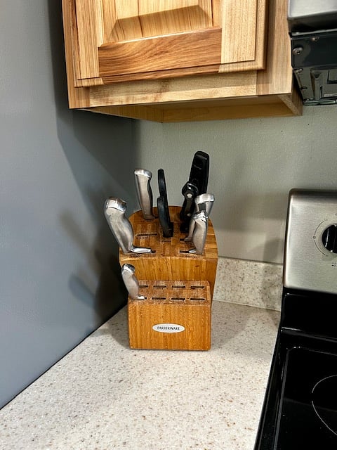 Knife block for cooking/prepping