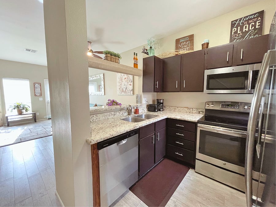 Furnished Finder property 634395_1 photo 3