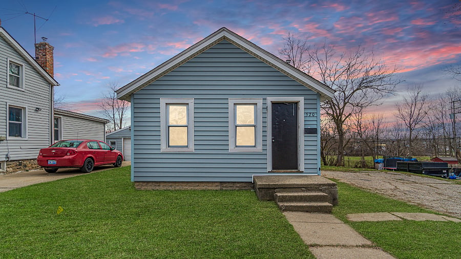 This is the building but NOT the entrance. Studio is at the rear of the home.