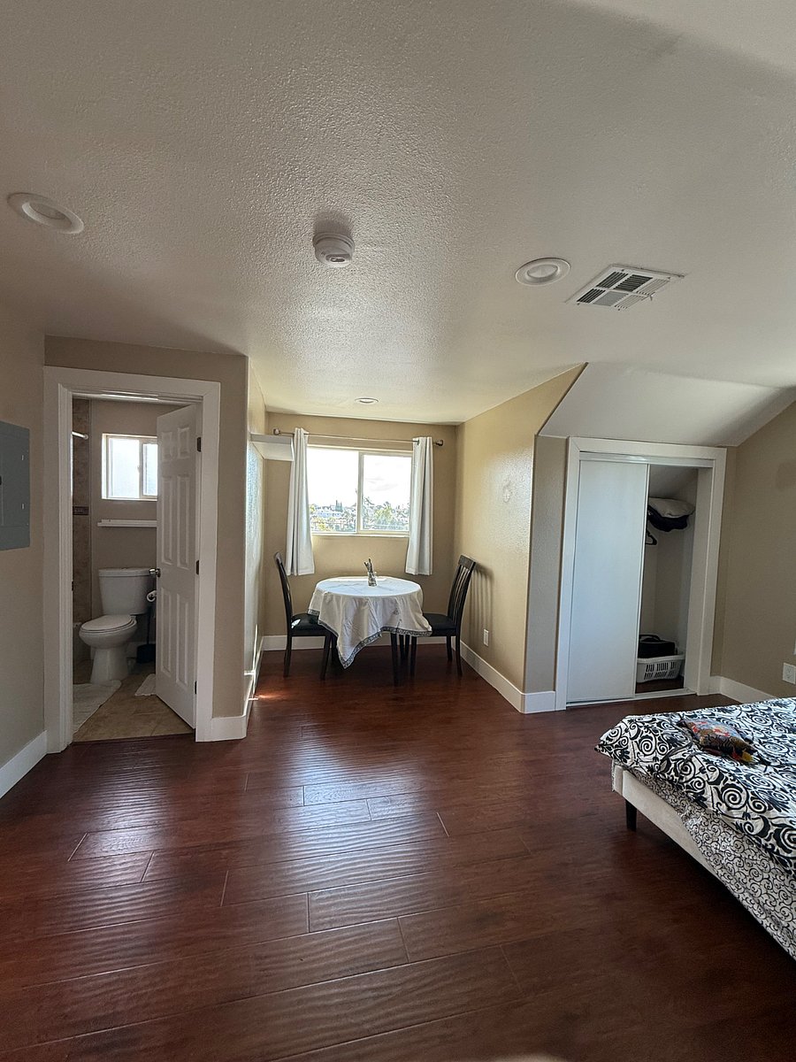 Furnished Finder property 634762_1 photo 16