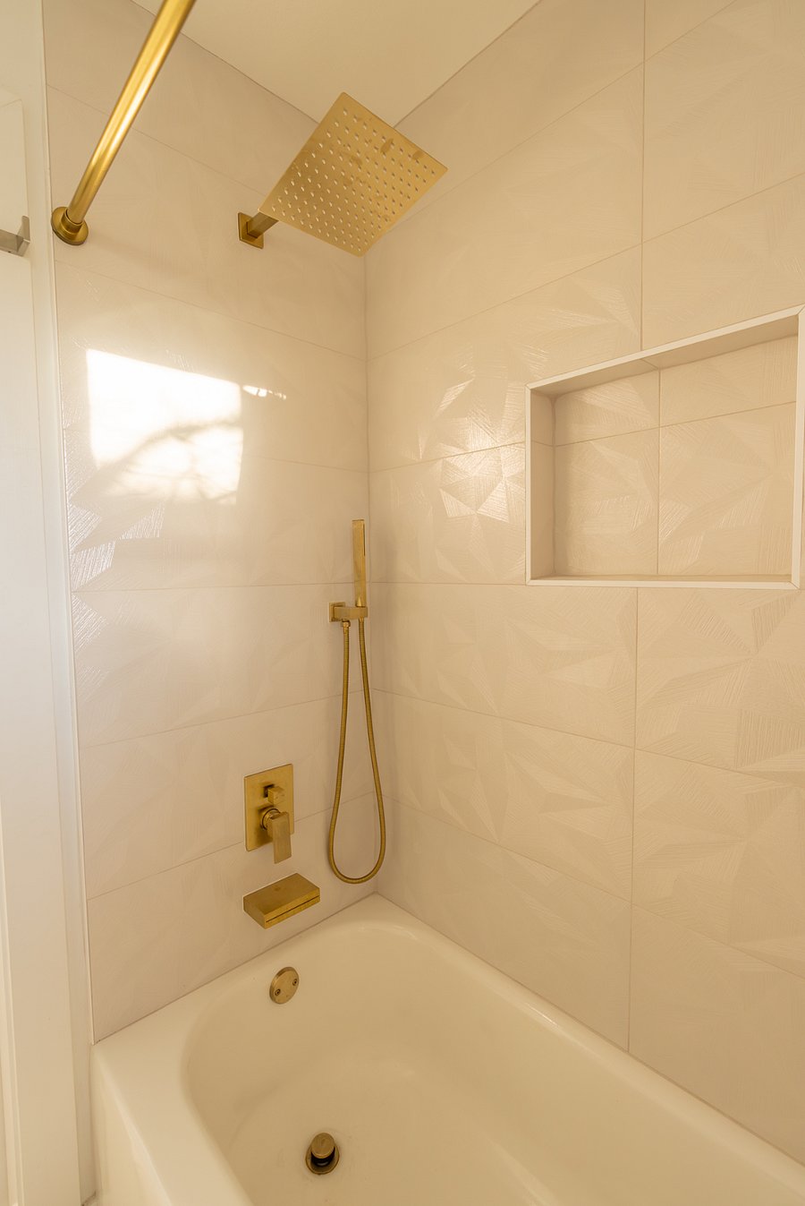 Furnished Finder property 634920_1 photo 17