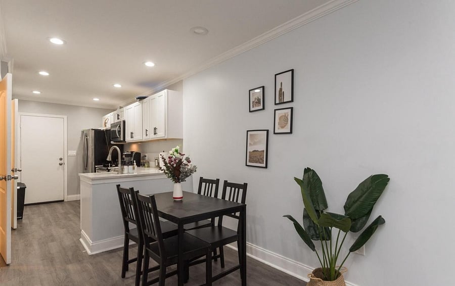 Kitchen / dining area