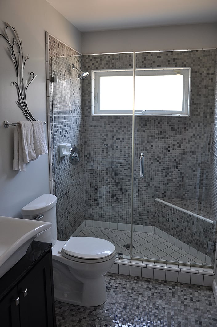 Suite 1 Bathroom