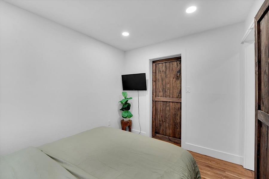 Furnished Finder property 635311_1 photo 9