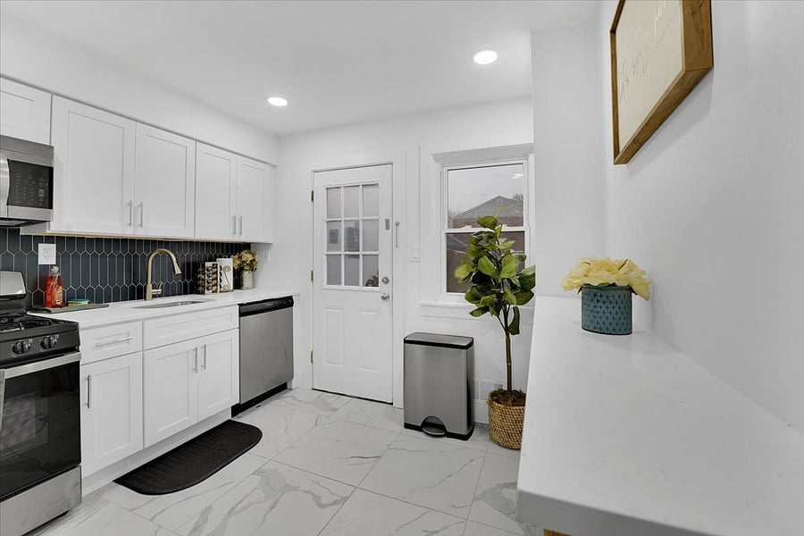 Furnished Finder property 635311_1 photo 12