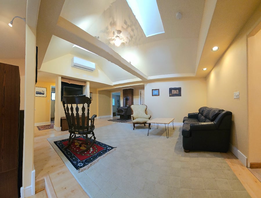 Living Room with WiFi and TV
