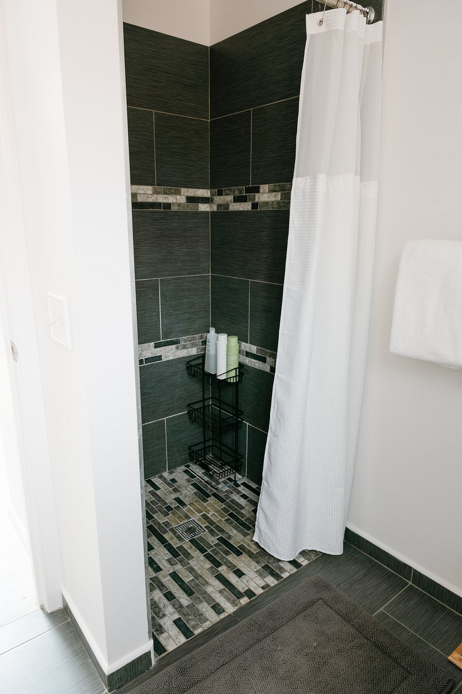 Furnished Finder property 635628_1 photo 9