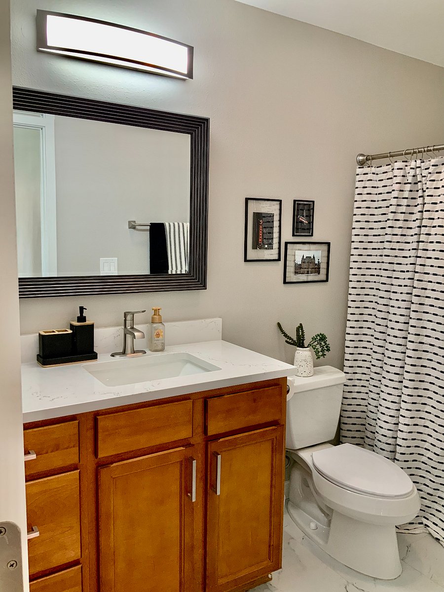 Full bathroom