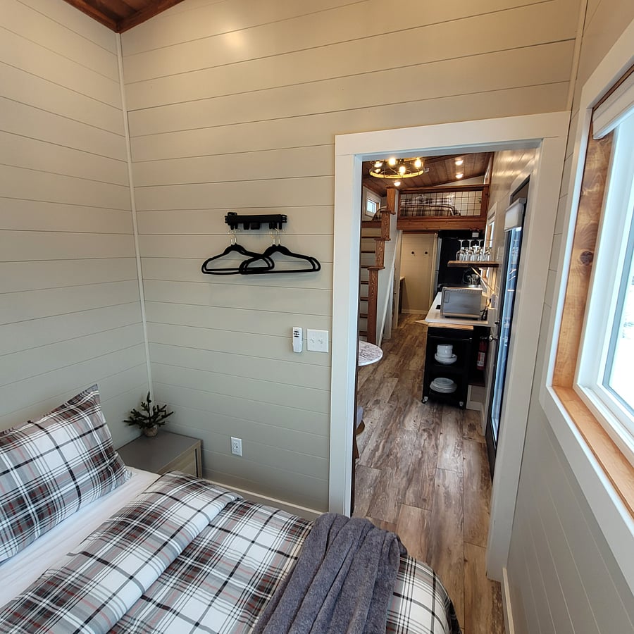 Furnished Finder property 635883_1 photo 13