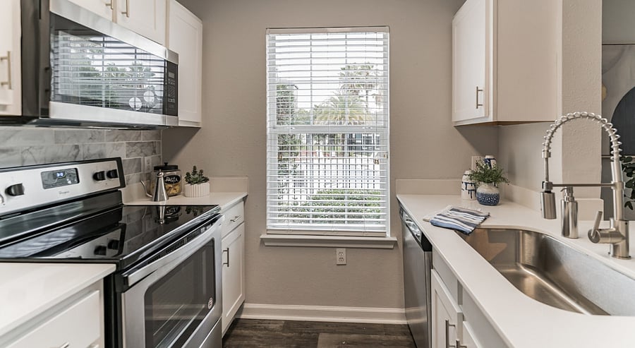 Furnished Finder property 635902_1 photo 8