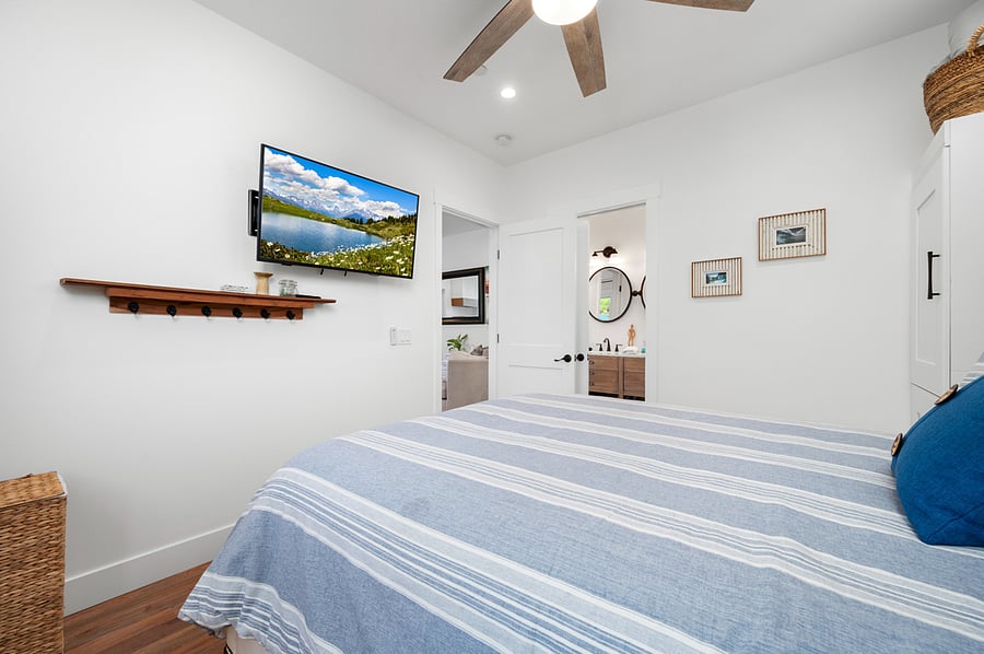 Furnished Finder property 636000_1 photo 18
