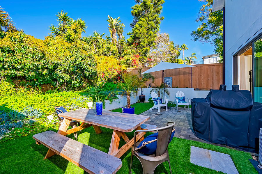 Furnished Finder property 636000_1 photo 25